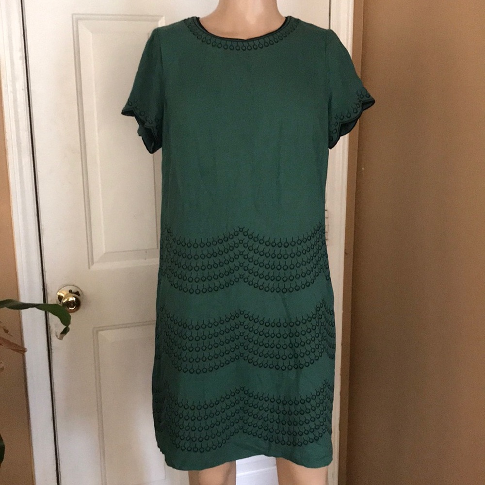 Boden Green Short Sleeve Eyelet Shift Dress